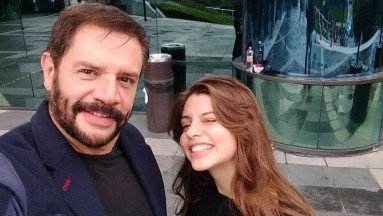Héctor Parra celebra la Navidad con su hija Daniela en la cárcel